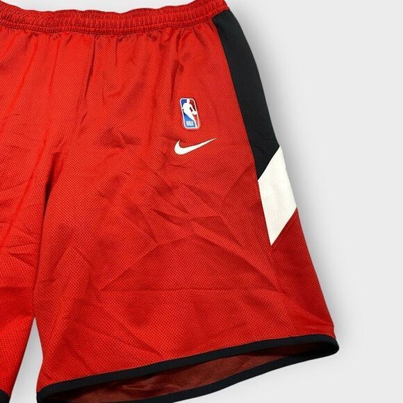 Nike NBA Toronto Raptors Therma Flex Red Shorts Mens Size 2XL AV1099-657 New - Picture 4 of 12
